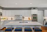 812 Coachway - Photo 21