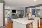 812 Coachway - Photo 22