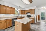 1425 Abbey Lane - Photo 15
