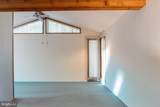 3160 Rolling Road - Photo 16