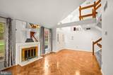 1913 Meadow Lane - Photo 9
