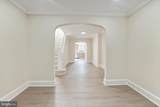 2725 Hudson Street - Photo 16