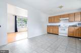 513 11TH Avenue - Photo 4