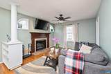 1635 Poes Ln - Photo 5