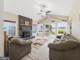 1353 Lakeview Parkway - Photo 18