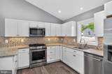 416 Sudbury Road - Photo 6