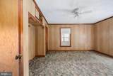 1881 Fairport Rd - Photo 32