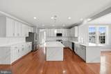 107 Paris Court - Photo 14