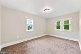 1042 Randall Avenue - Photo 16