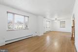 10202 Gardiner Avenue - Photo 16