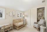 10202 Gardiner Avenue - Photo 7