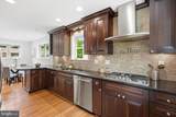 10207 Brunswick Avenue - Photo 11