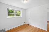 10207 Brunswick Avenue - Photo 18
