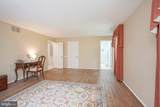 8 Barberry Mews - Photo 32
