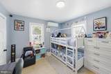 303 Paris Avenue - Photo 12