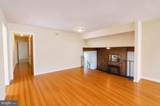 2884 Glenora Lane - Photo 8