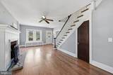 1019 Stirling Street - Photo 3