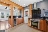 1019 Stirling Street - Photo 9