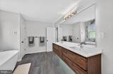452 Larkspur Lane - Photo 44