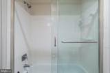 1662 Beekman Place - Photo 43