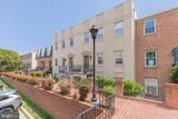 1662 Beekman Place - Photo 56