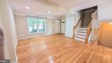 211 Shirley Square - Photo 5