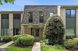 1117 Putnam Boulevard - Photo 1