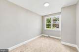 1022 Lawnton Terrace - Photo 18
