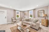 1022 Lawnton Terrace - Photo 7