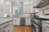 53 Fields End - Photo 15