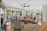 53 Fields End - Photo 29