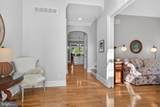 53 Fields End - Photo 7