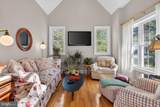 53 Fields End - Photo 9