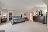 2074 Hammond Avenue - Photo 25