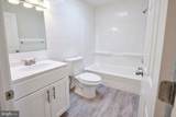 1124 Lake Shore - Photo 15