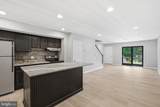 27-B Darien - Photo 3