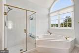 581 Hawthorne Lane - Photo 24