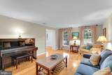 203 Esther Lane - Photo 8