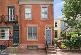 2320 Lombard Street - Photo 3