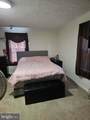 702 Dollar - Photo 20
