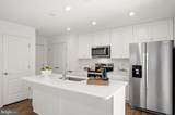 462 Ludgate Manor - Photo 15