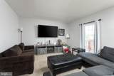 738 Farnham Place - Photo 10