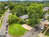 4951 Roslyn Road - Photo 4