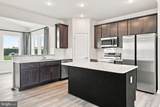 41 Peters Avenue - Photo 2