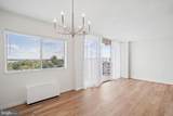 2059 Huntington Avenue - Photo 8