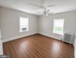 834 Centre Avenue - Photo 2