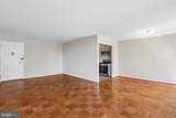 10401 Grosvenor Place - Photo 9