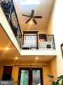 524 Bond Street - Photo 3