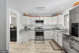 208 Oakwood Drive - Photo 15