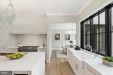 8912 Gallant Green Drive - Photo 32